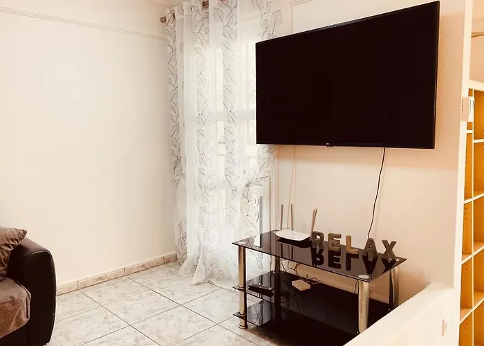 Sunshine House Дом отдыха *