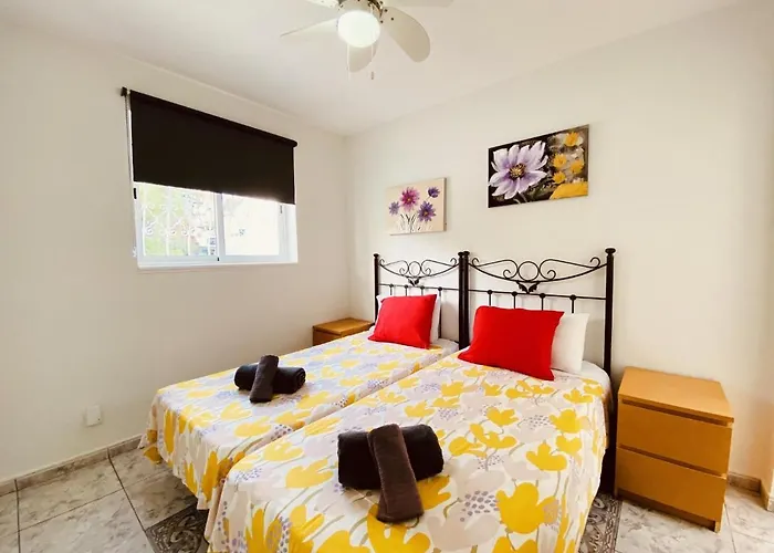 Sunshine House Дом отдыха Адехе