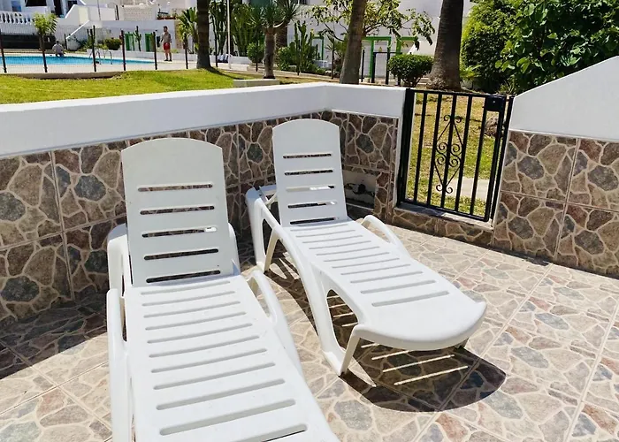 Sunshine House Дом отдыха *