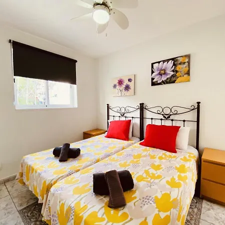 Sunshine House Tatil Evi Costa Adeje